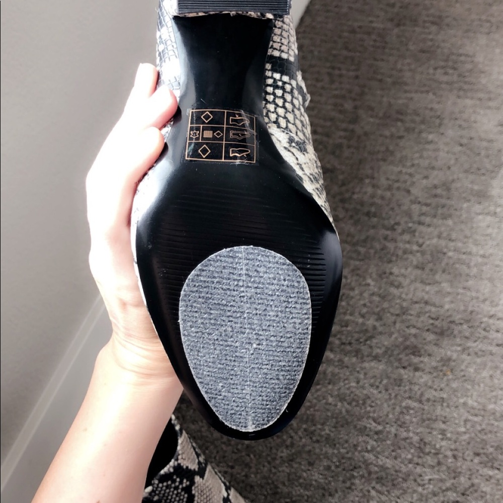 ALDO Snakeskin booties - Picture 5 of 5